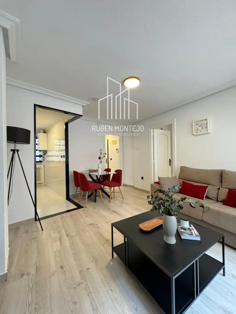 Apartamento de alquiler en Universidad - Tenerías