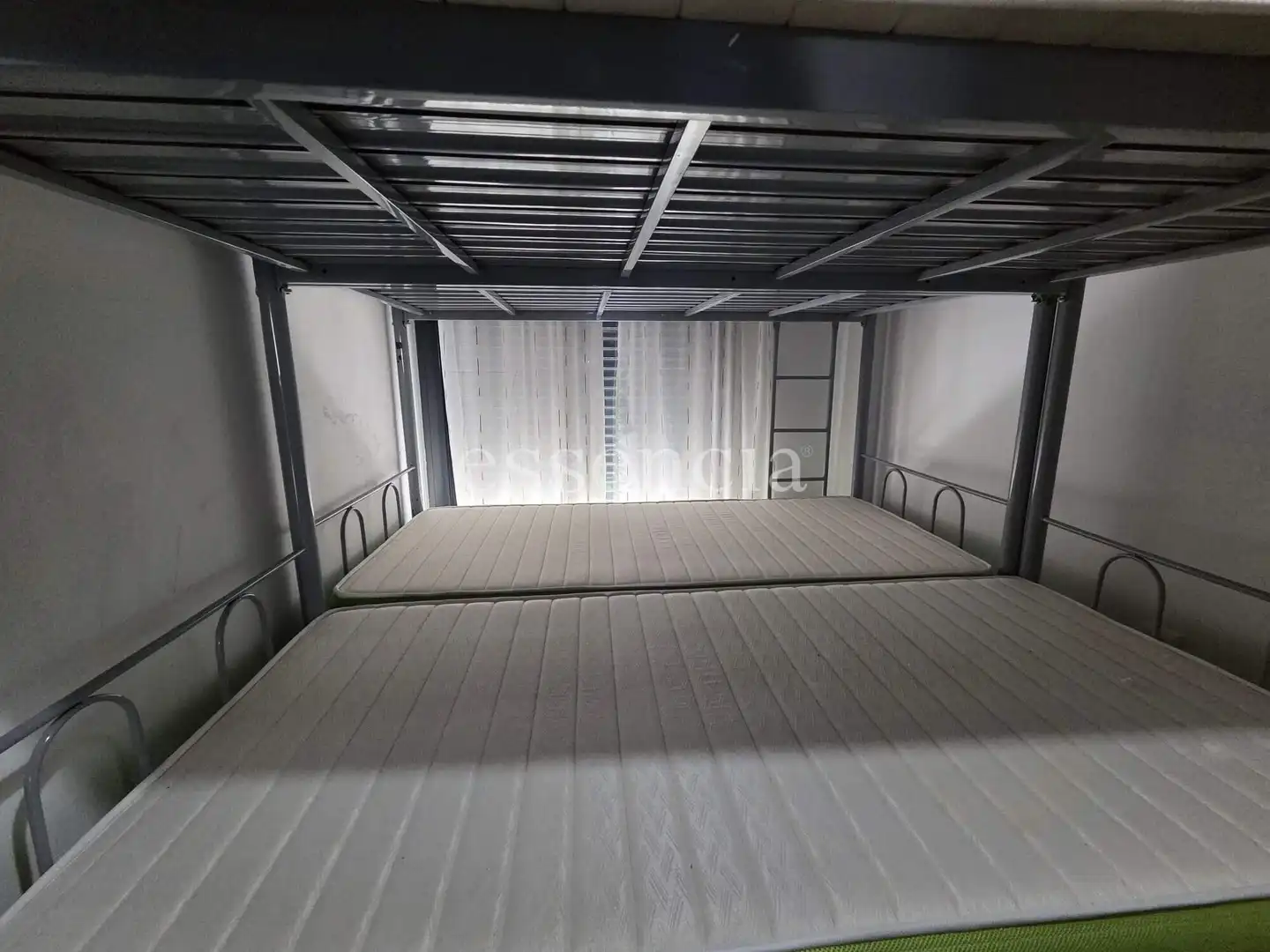 Dormitori de Pis en venda en Potries amb Aire condicionat, Terrassa i Traster