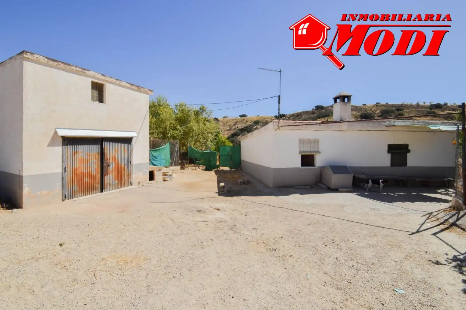 Vista exterior de Finca rústica en venda en Cacín amb Jardí privat
