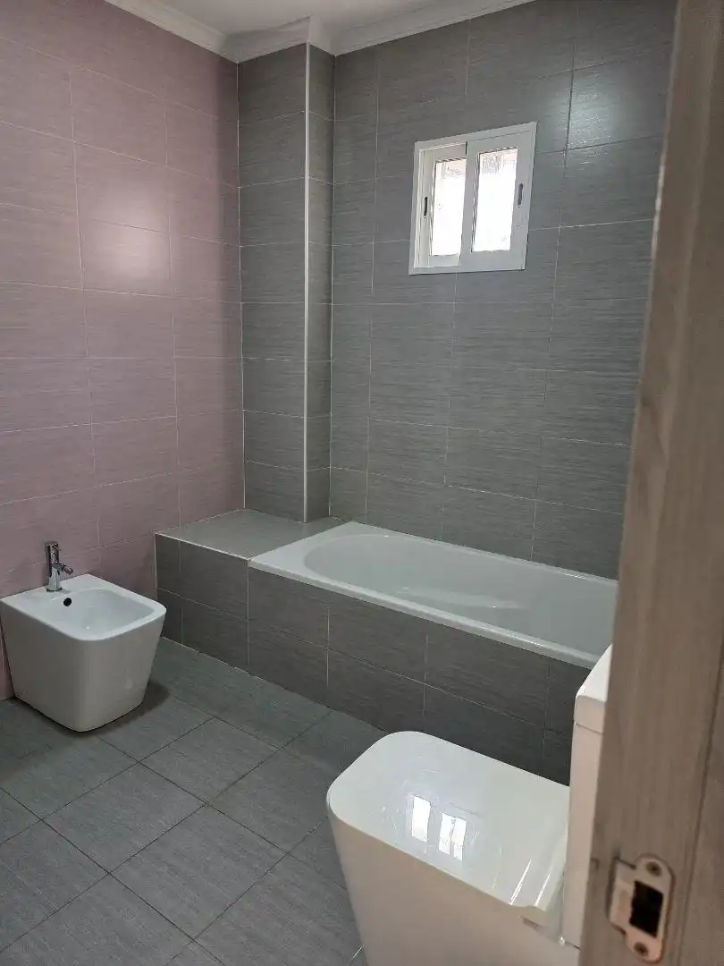 Baño de Casa o chalet en venta en L'Alcúdia con Aire acondicionado, Calefacción y Terraza