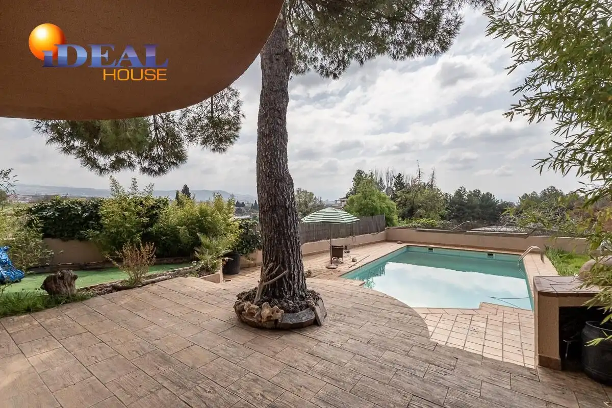 Casa con terrazza in vendita a Calle ARCES UR.MONTELUZ, imagen 5