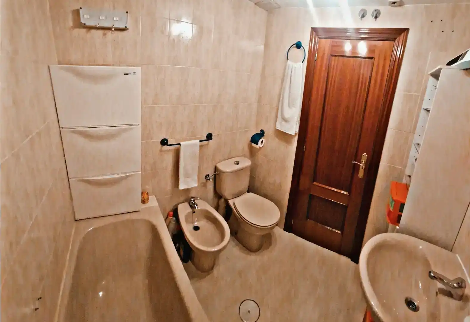 Bathroom of Flat for sale in  Madrid Capital  with Air Conditioner