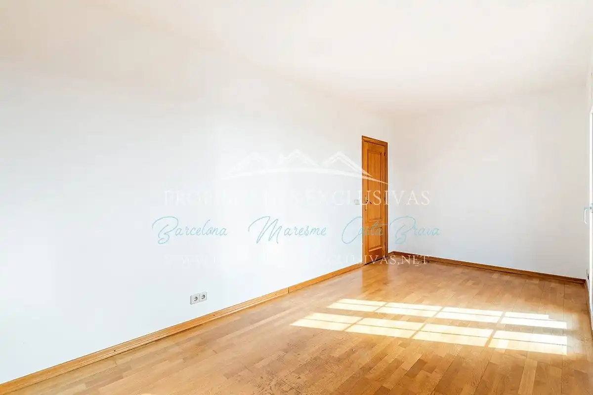 Habitación de Casa o chalet en venta en Teià con Aire acondicionado, Calefacción y Jardín privado