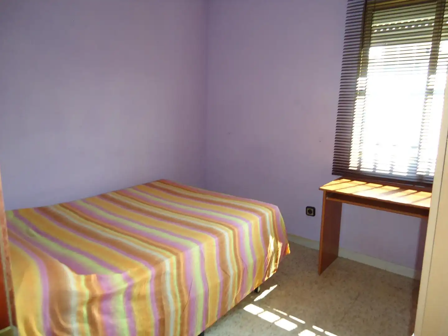 Habitación de Piso en venta en Montequinto con Aire acondicionado, Terraza y Amueblado