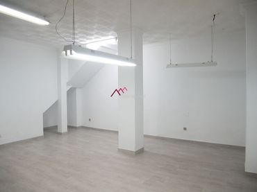 Local comercial de lloguer a Centro