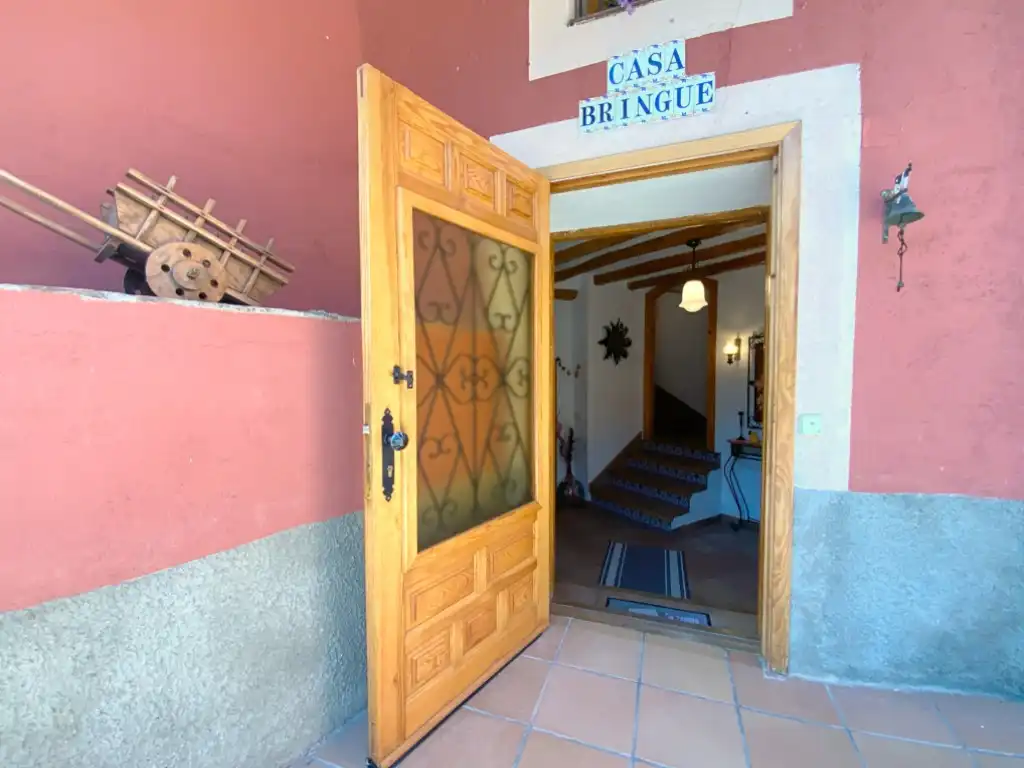 Houses for sale in Montanuy  with Private garden and Balcony