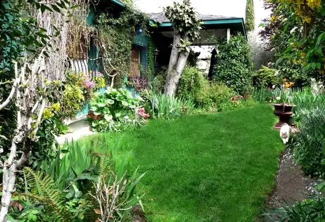 Jardín de Estudio de alquiler en Madrid con Calefacción, Jardín privado y Piscina