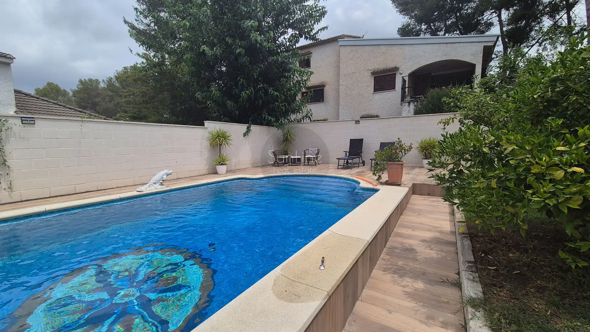 Swimming pool of Houses for sale in L'Eliana  with Air Conditioner, Private garden and Terrace