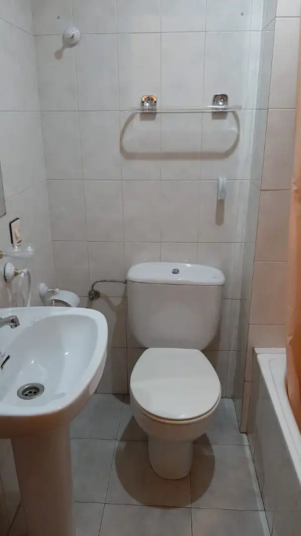 Bathroom of Flat for rent in Lugo  with Heating and Furnished