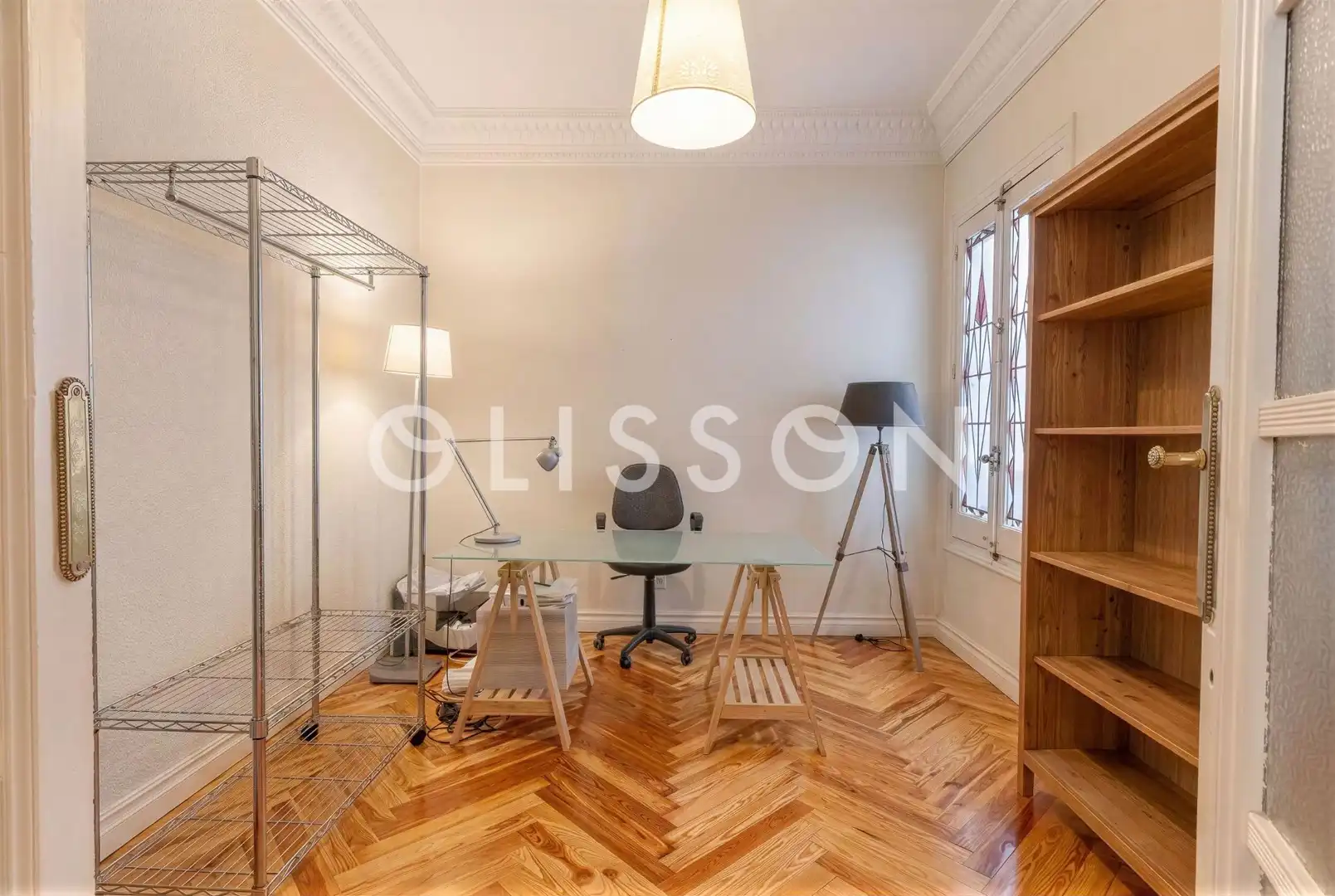 Piso en venta en Madrid con Calefacción y Trastero