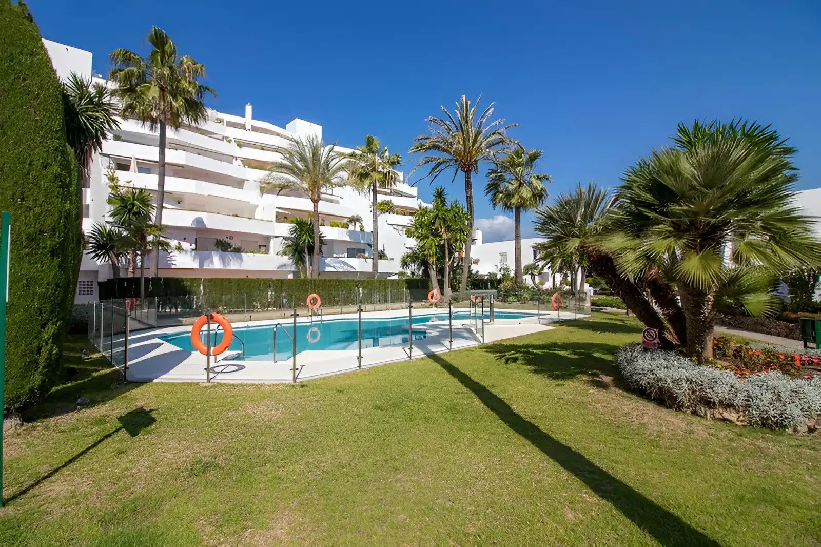 Apartment with pool for sale in Nueva Andalucía, imagen 27