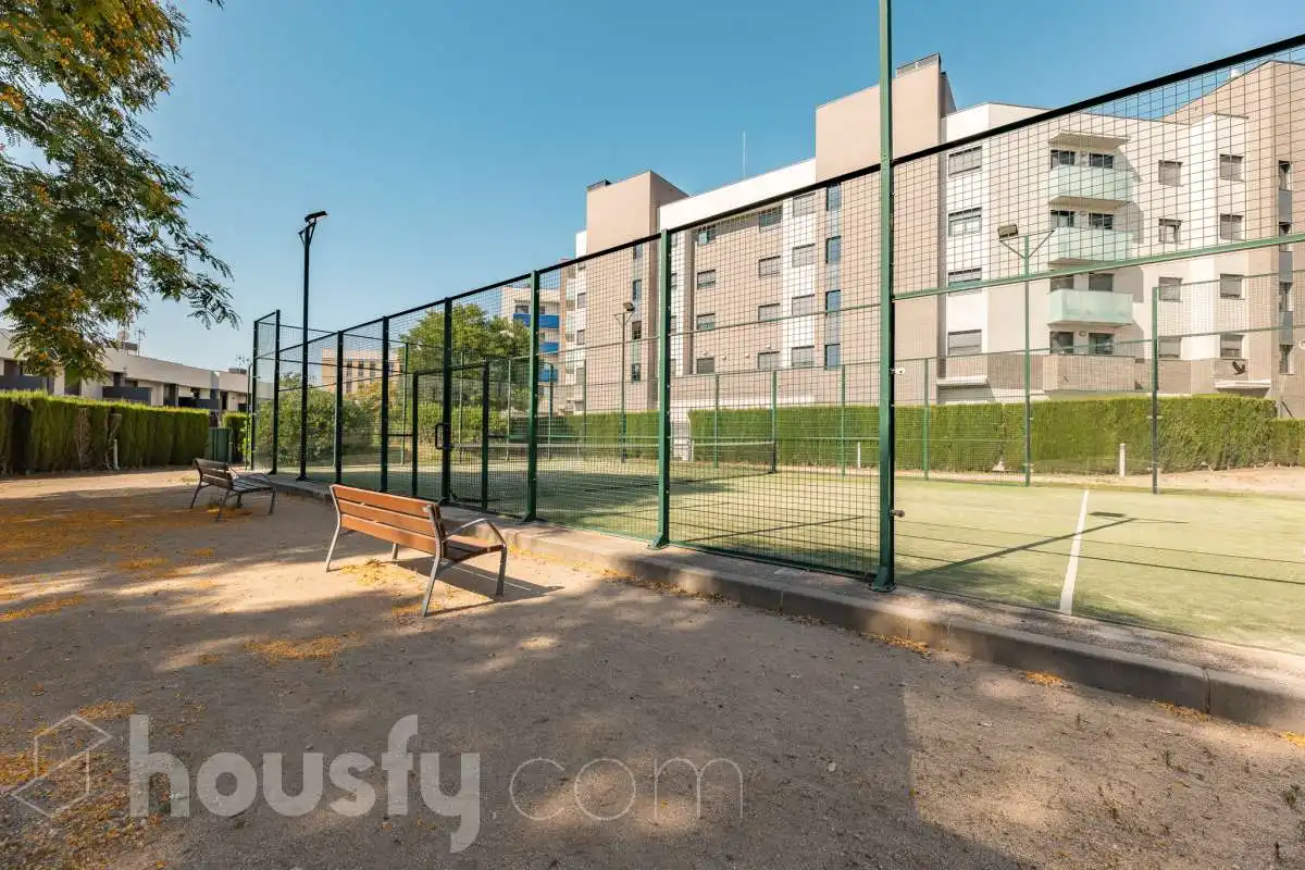 Vista exterior de Pis en venda en Vilafranca del Penedès amb Aire condicionat, Calefacció i Jardí privat