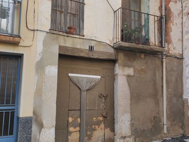 Maison avec balcon à vendre à ROQUETES 11