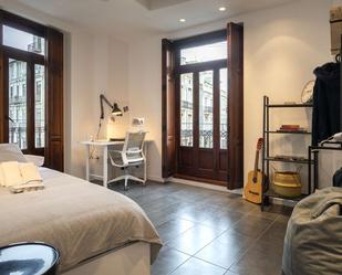 Bedroom of Flat to share in  Valencia Capital  with Air Conditioner and Terrace