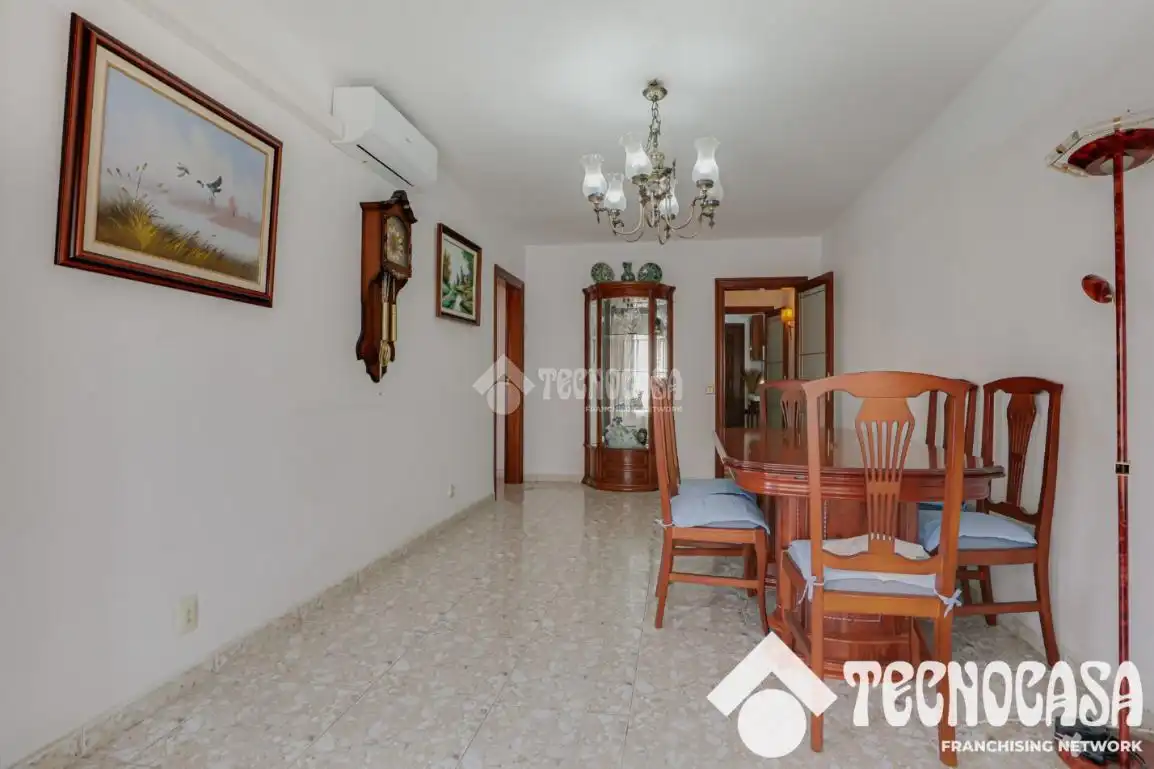 Comedor de Piso en venta en Barcelona con Aire acondicionado y Balcón