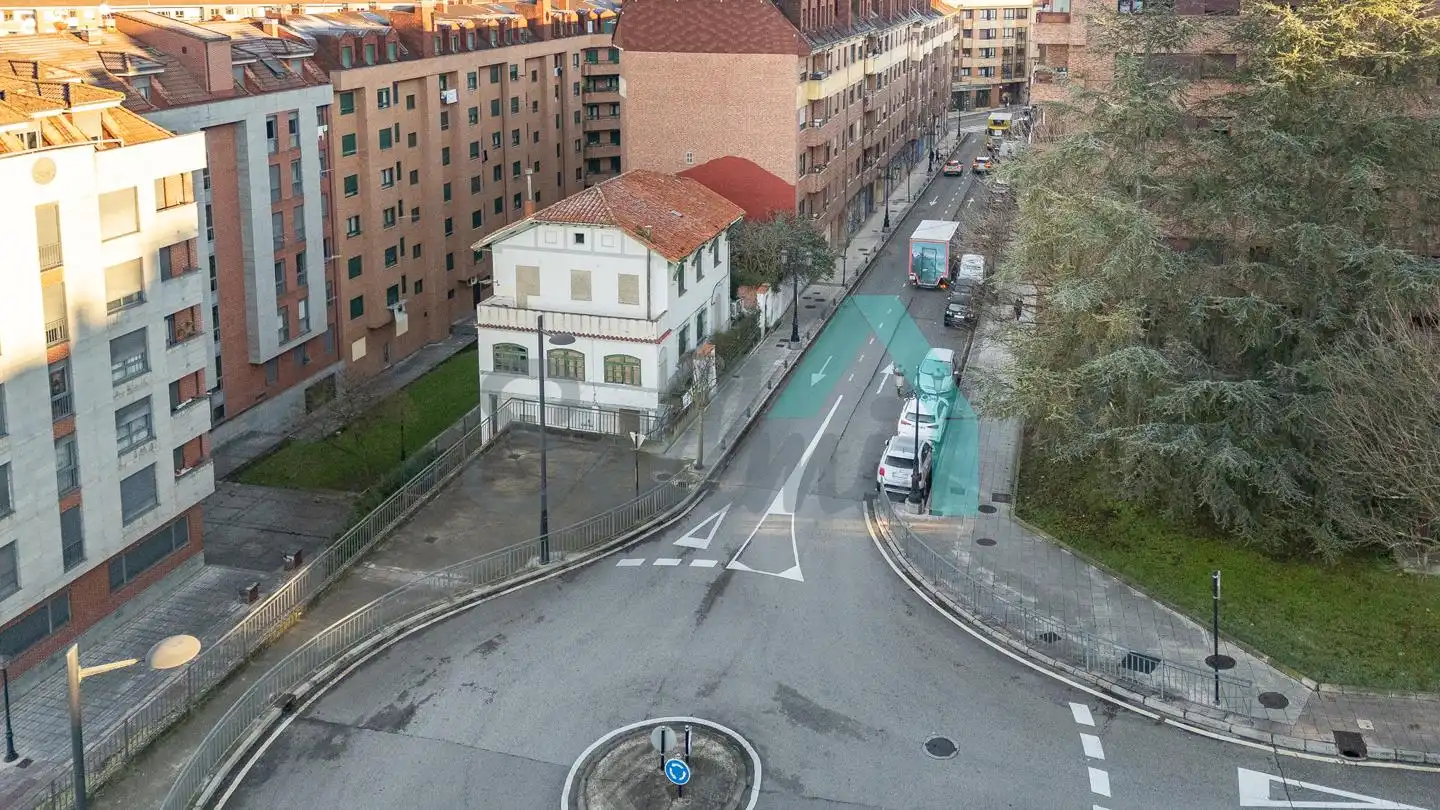 Außenansicht von Residential zum Verkauf in Oviedo 