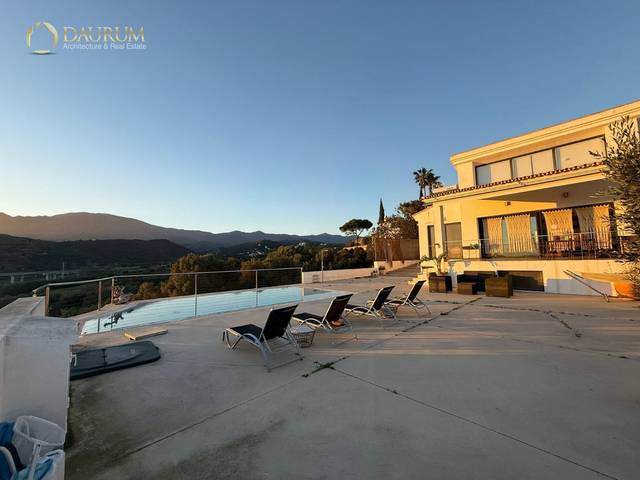 Casa-chalet en Venta en Alcornoque en Las Lomas