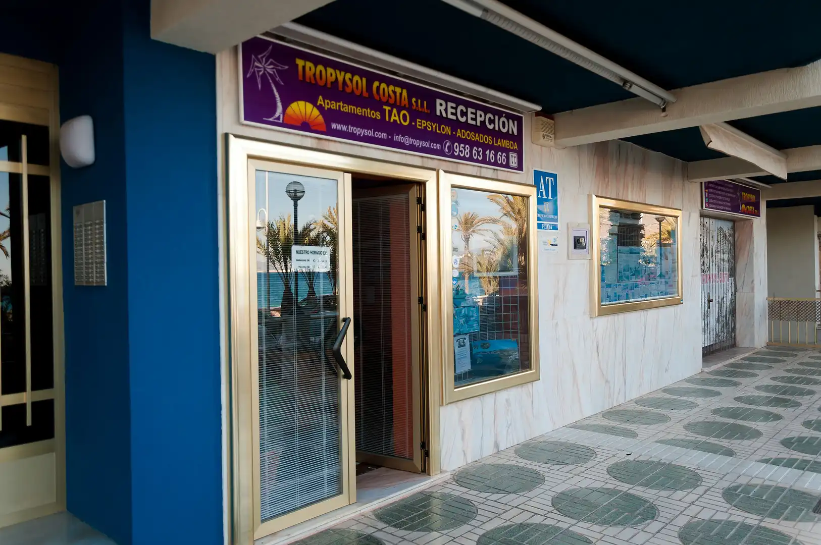 Apartamento de alquiler en Almuñécar con Terraza, Amueblado y Lavadora