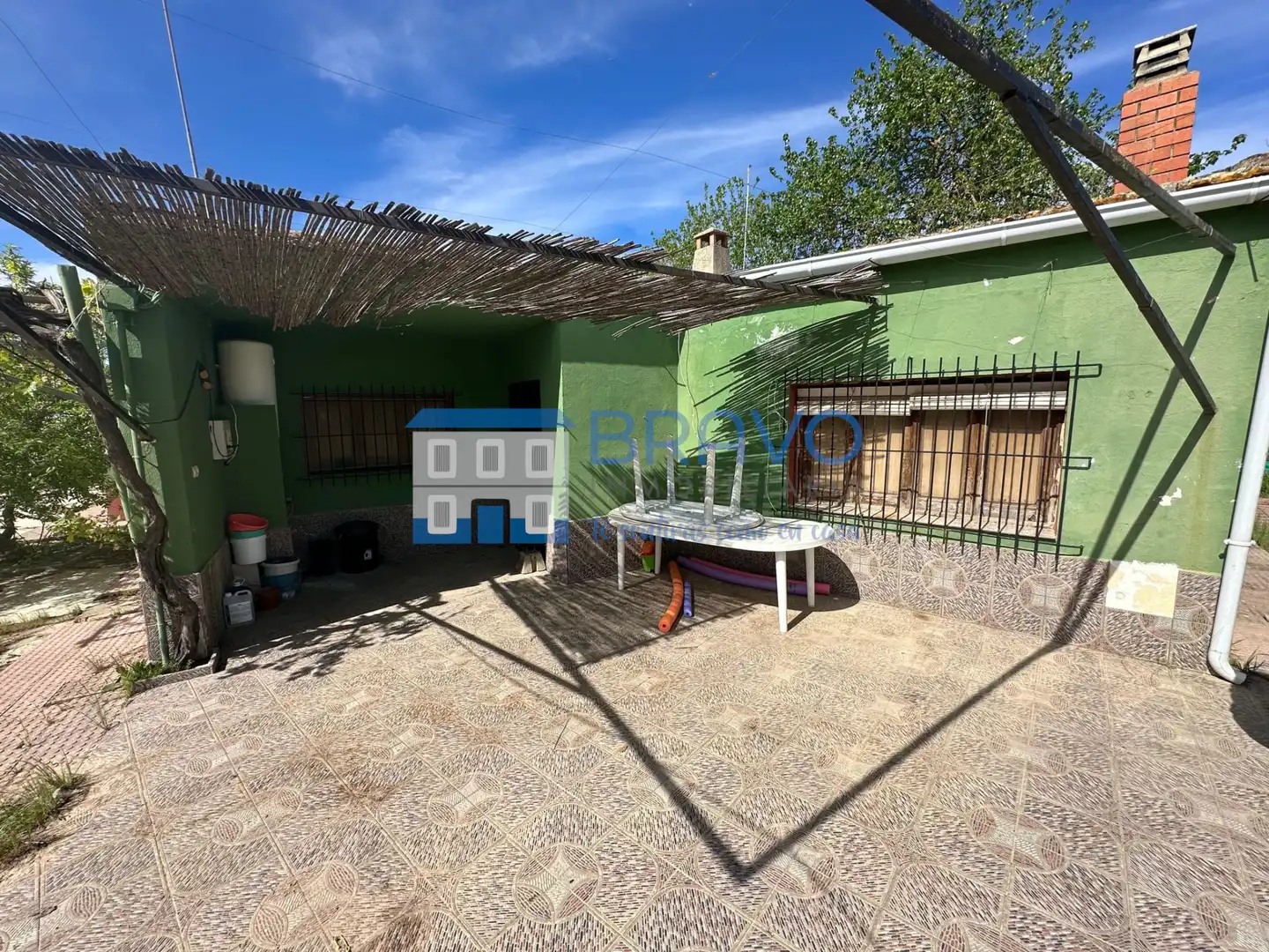 Außenansicht von Country house zum Verkauf in Don Benito mit Privatgarten, Abstellraum und Schwimmbad