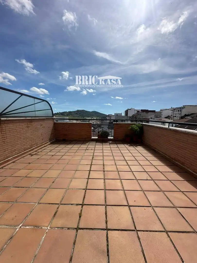 Terrace of Flat for rent in Cáceres  with Air Conditioner, Heating and Terrace
