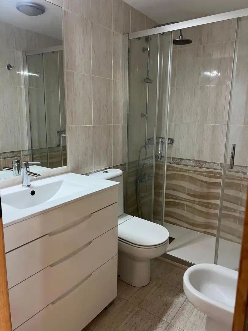 Apartamento con terraza en alquiler en Calle de La Rioja, imagen 28