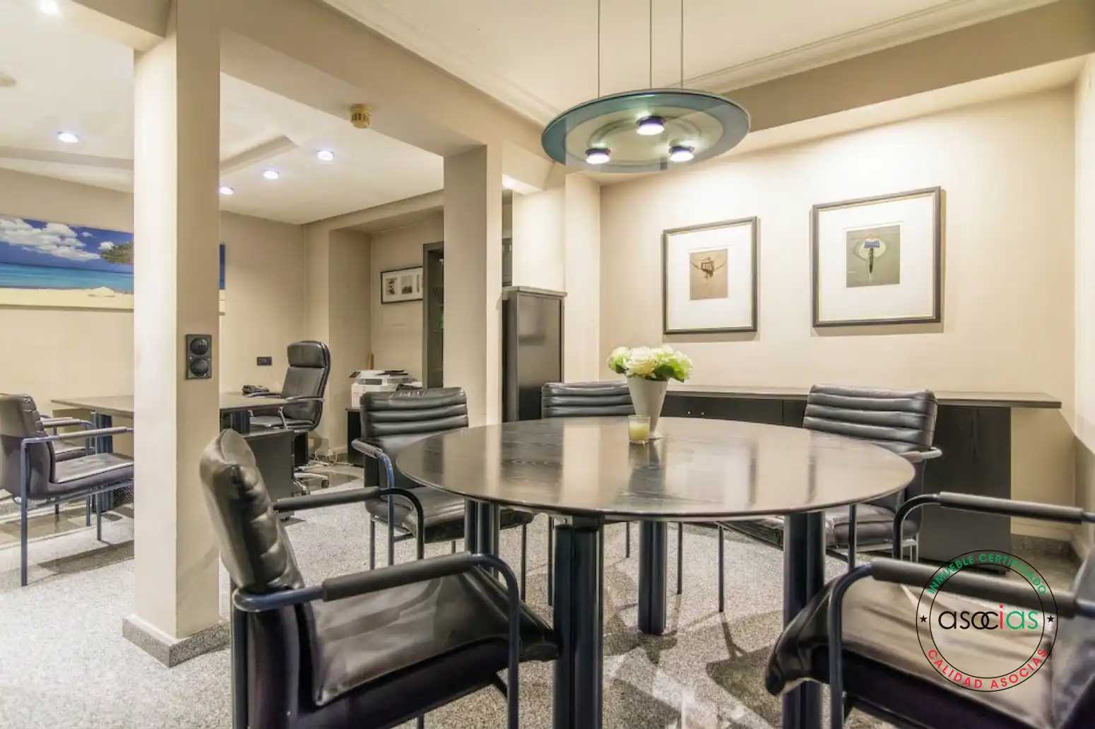Comedor de Piso en venta en Oviedo  con Calefacción, Parquet y Trastero
