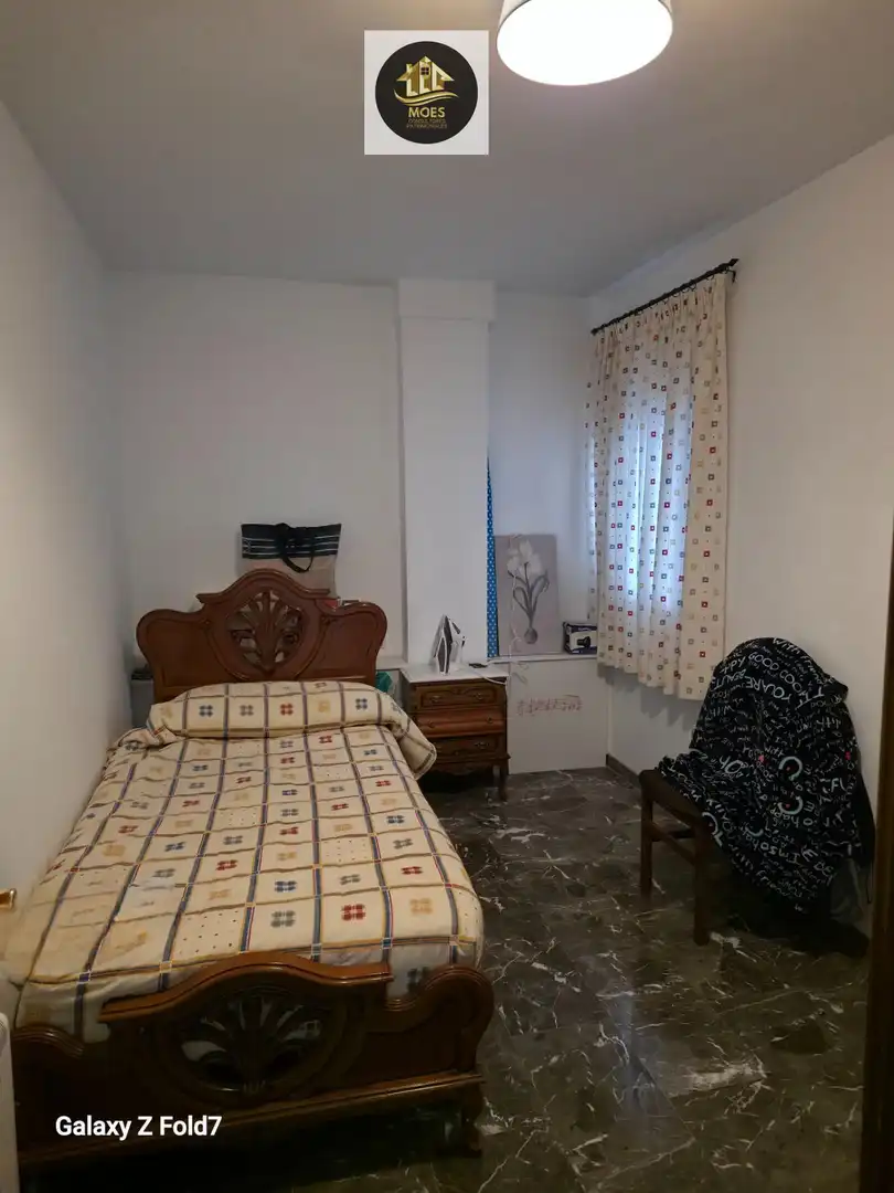 Schlafzimmer von Wohnung zum Verkauf in Jaén mit Terrasse, Abstellraum und Balkon