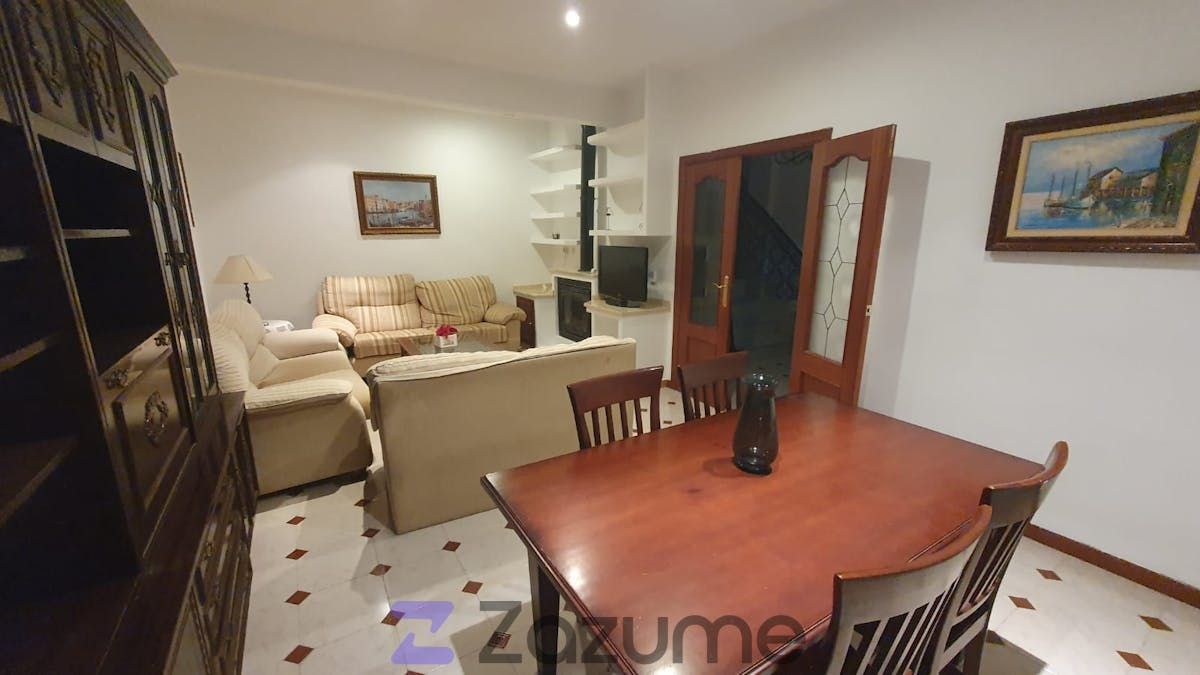 Sala d'estar de Casa o xalet de lloguer en Priego de Córdoba amb Aire condicionat, Jardí privat i Terrassa