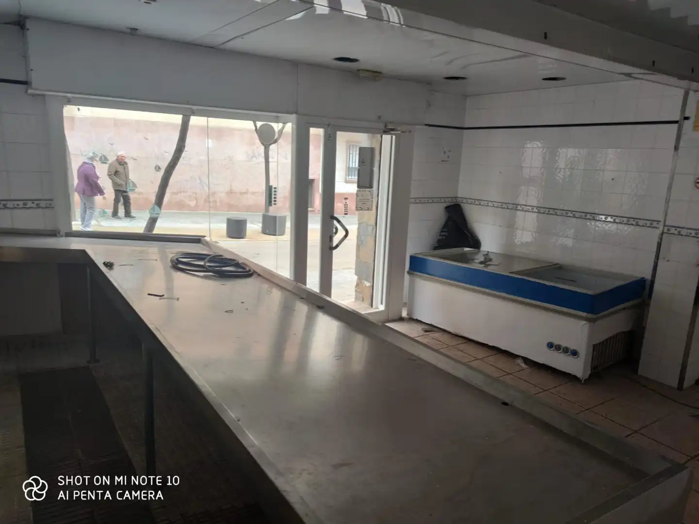 Cocina de Local en venta en Cornellà de Llobregat con Aire acondicionado