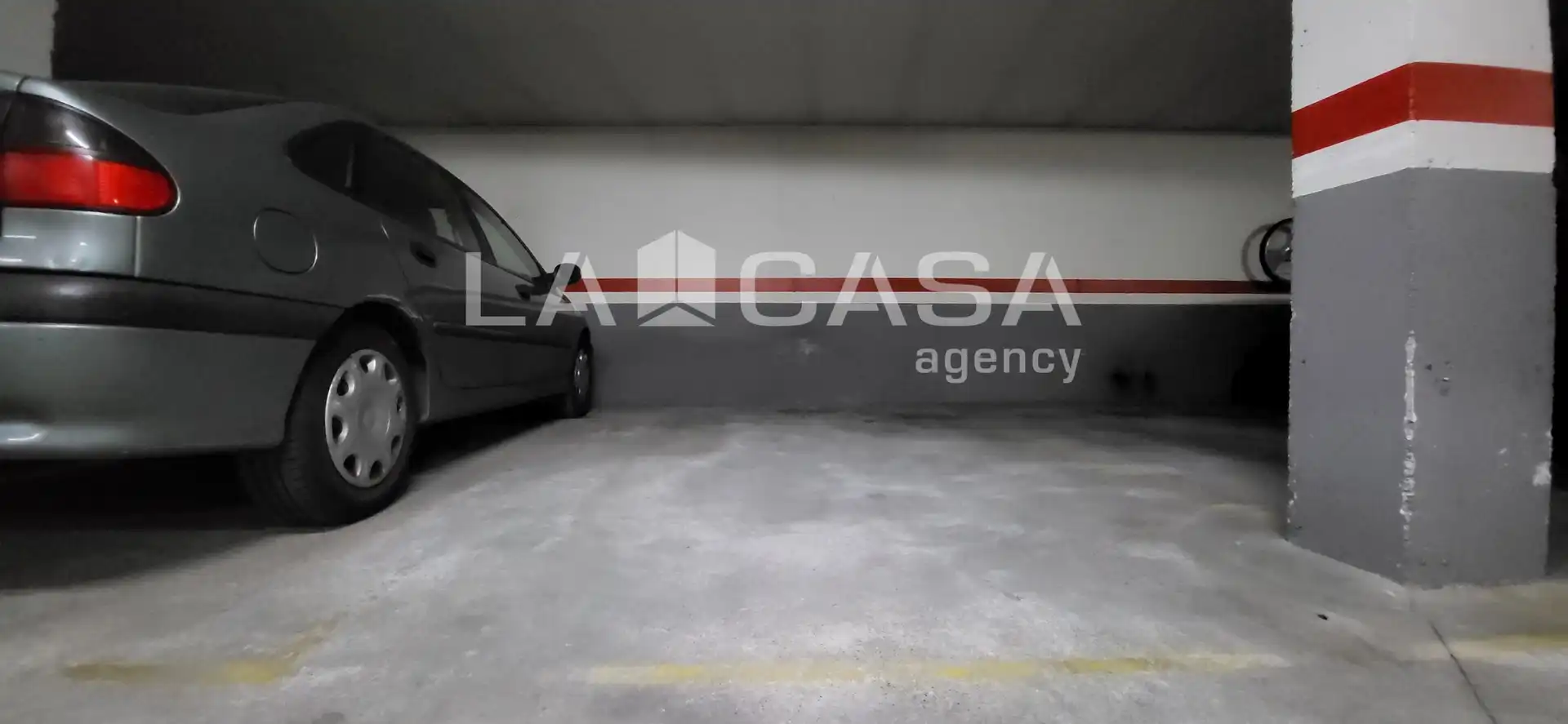 Aparcament de Pis de lloguer en Valladolid amb Calefacció i Balcó