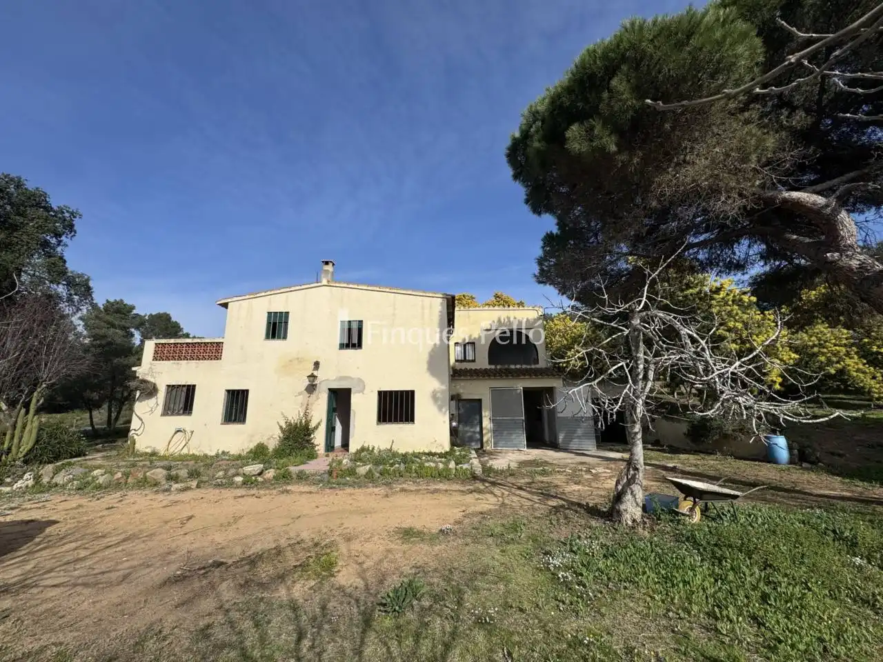 Vista exterior de Finca rústica en venda en Tordera amb Jardí privat i Terrassa