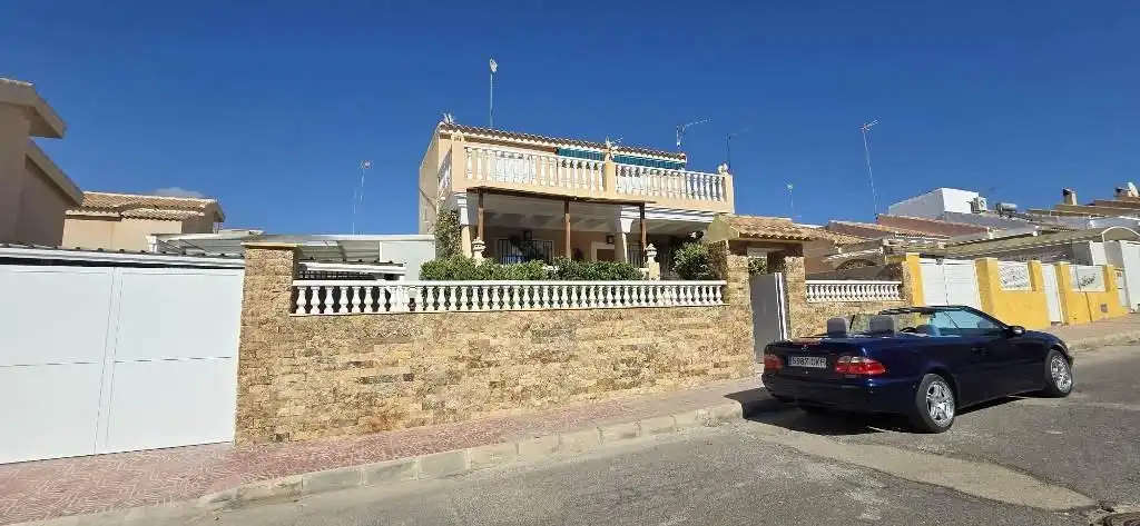 Casa o chalet en venta en El Alamillo