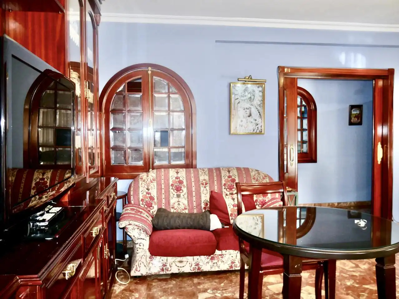 Living room of Flat for sale in Sevilla  with Air Conditioner, Terrace and Furnished