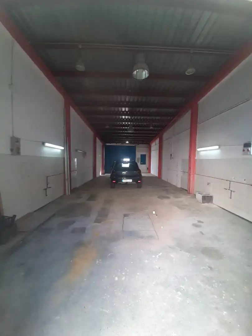 Nave industrial en venta en Villaverde del Río