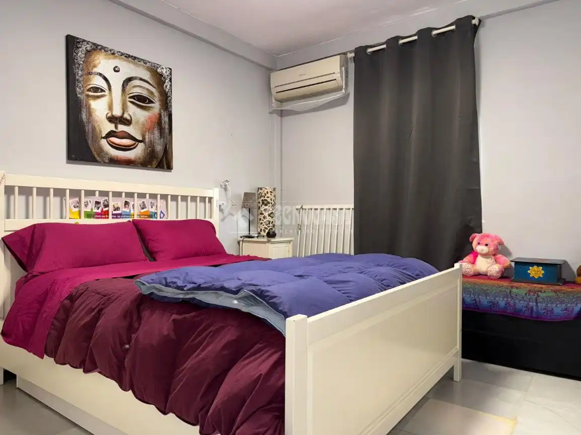 Bedroom of Flat for sale in Sevilla