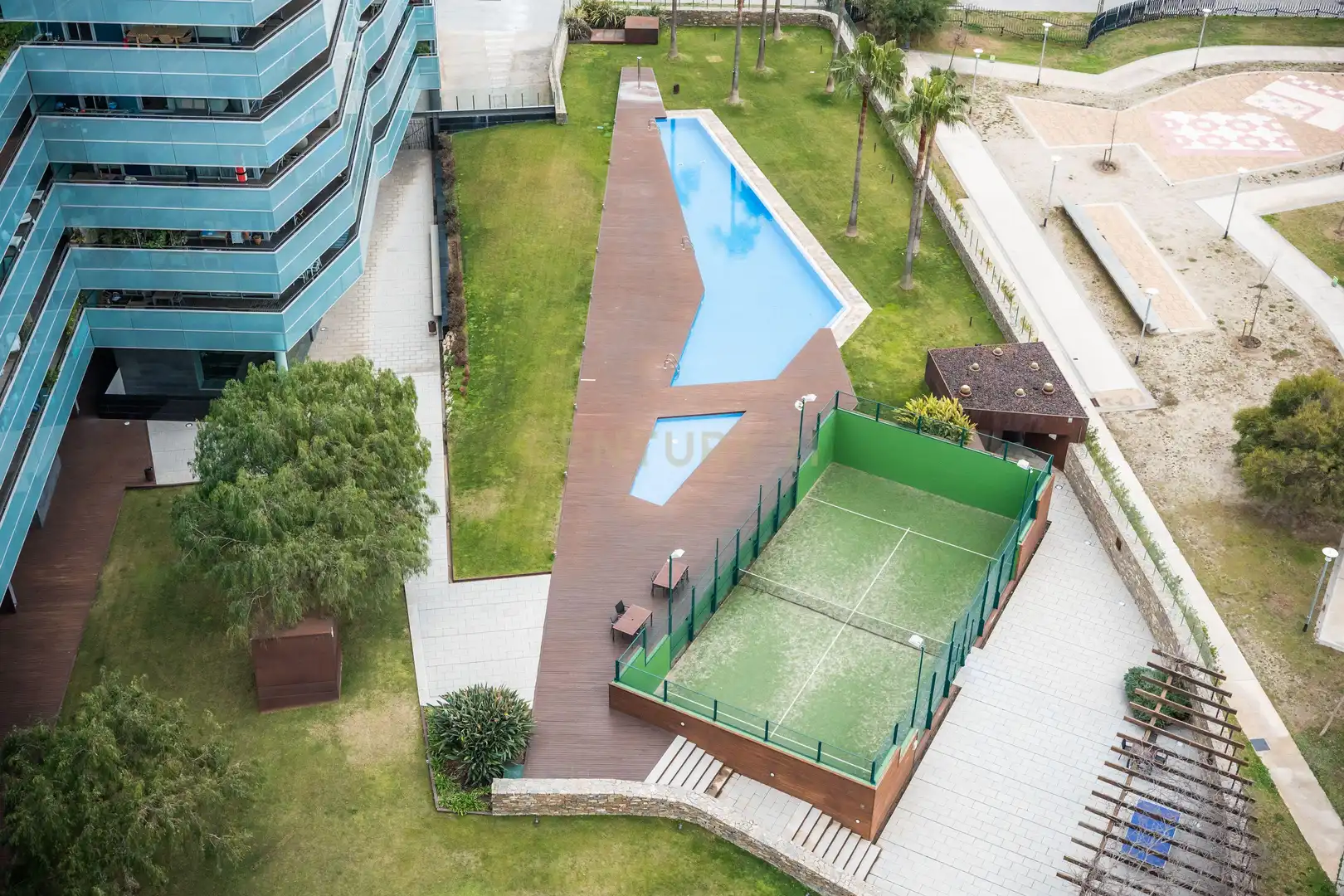Piscina de Pis en venda en  Barcelona Capital amb Aire condicionat, Traster i Piscina