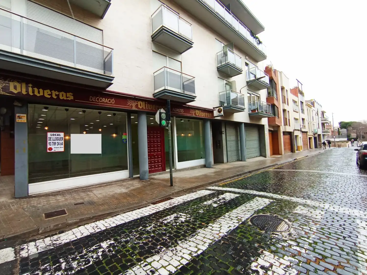 Vista exterior de Local de alquiler en Terrassa