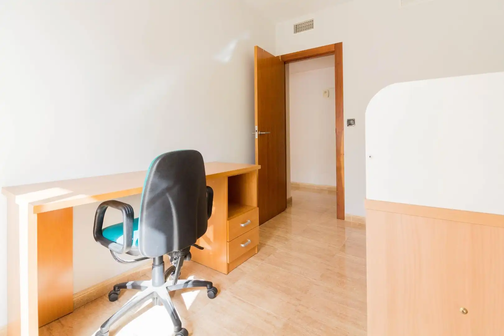 Habitación de Piso en venta en Callosa de Segura con Aire acondicionado, Terraza y Balcón