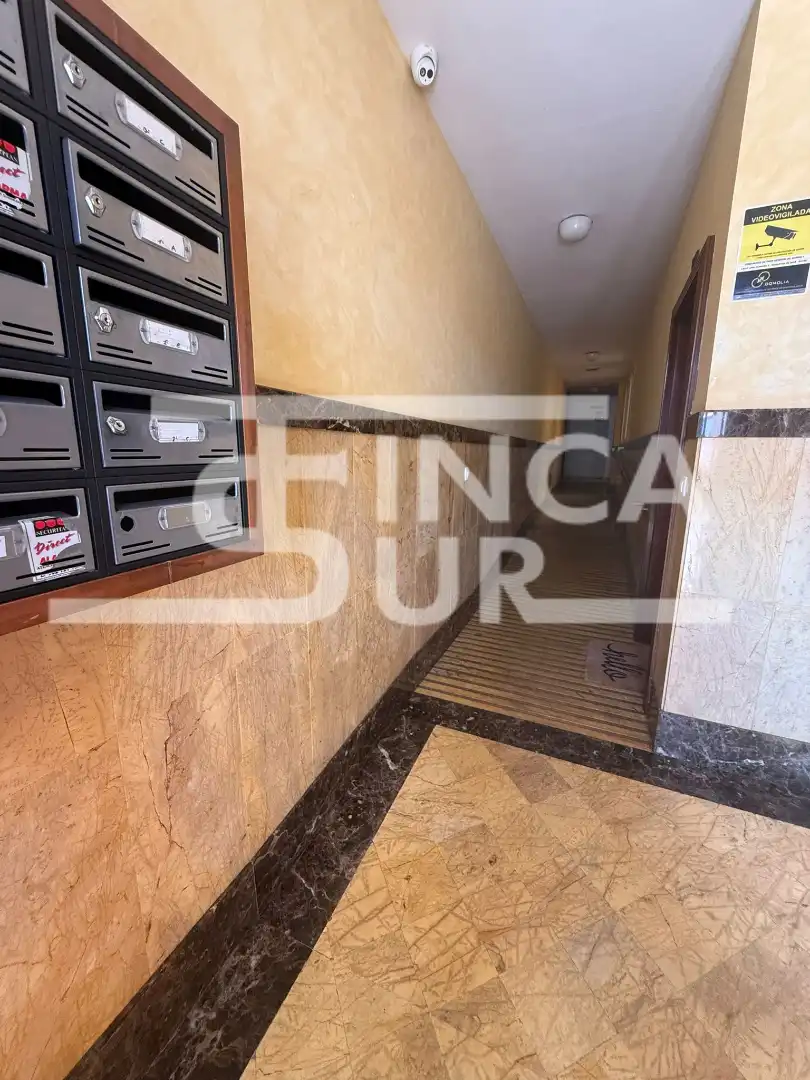 Flat for sale in Roquetas de Mar  with Terrace, Storage room and Alarm