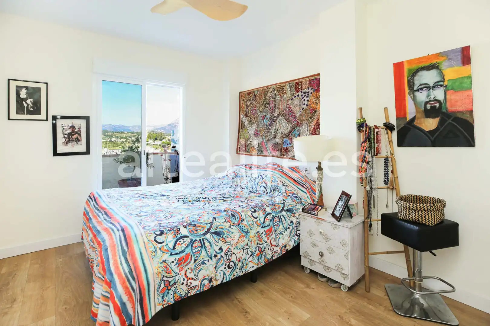 Schlafzimmer von Dachboden zum Verkauf in Altea mit Klimaanlage und Terrasse