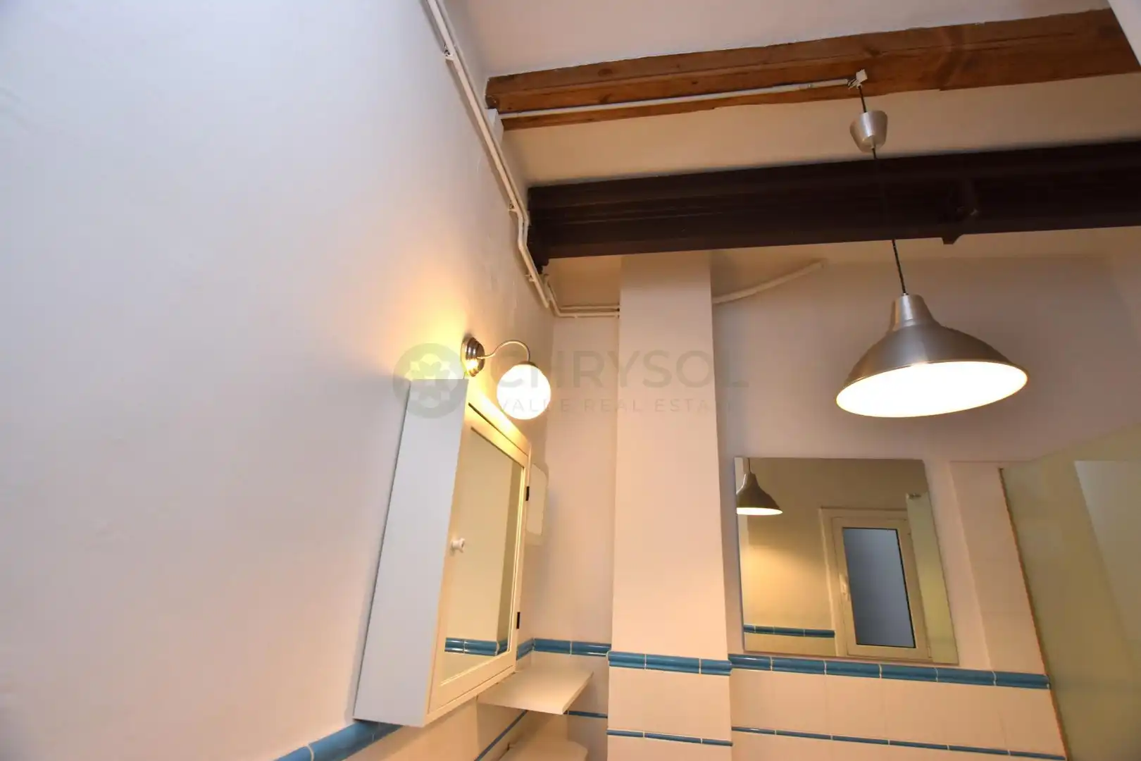 Badezimmer von Wohnung zum Verkauf in Barcelona mit Klimaanlage, Heizung und Parkett