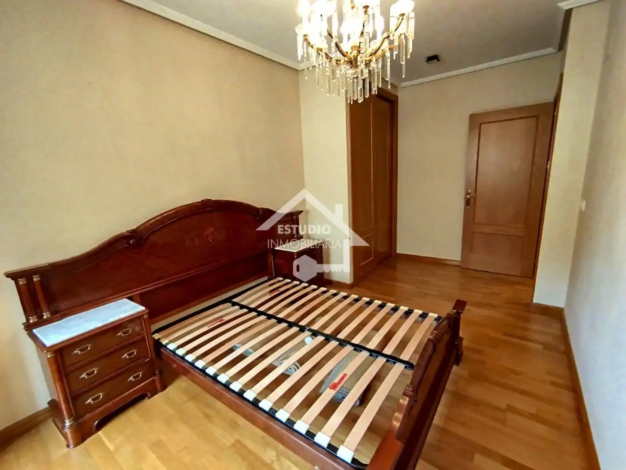 Schlafzimmer von Wohnung zum Verkauf in Oyón-Oion mit Heizung, Abstellraum und Balkon