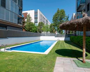 Piscina de Pis en venda en Sant Cugat del Vallès amb Aire condicionat, Calefacció i Terrassa