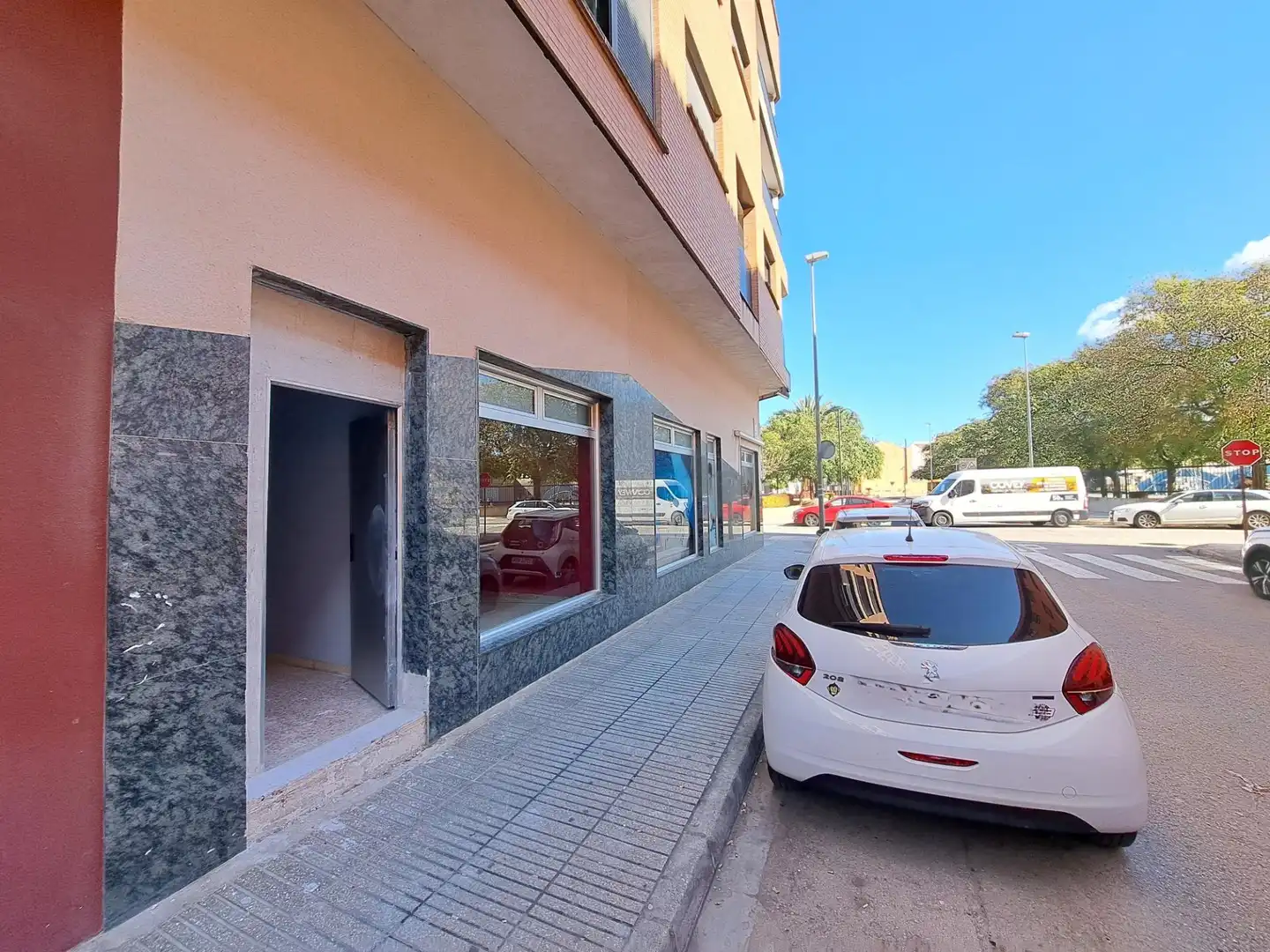 Local comercial de lloguer a Casc Urbà, imagen 2