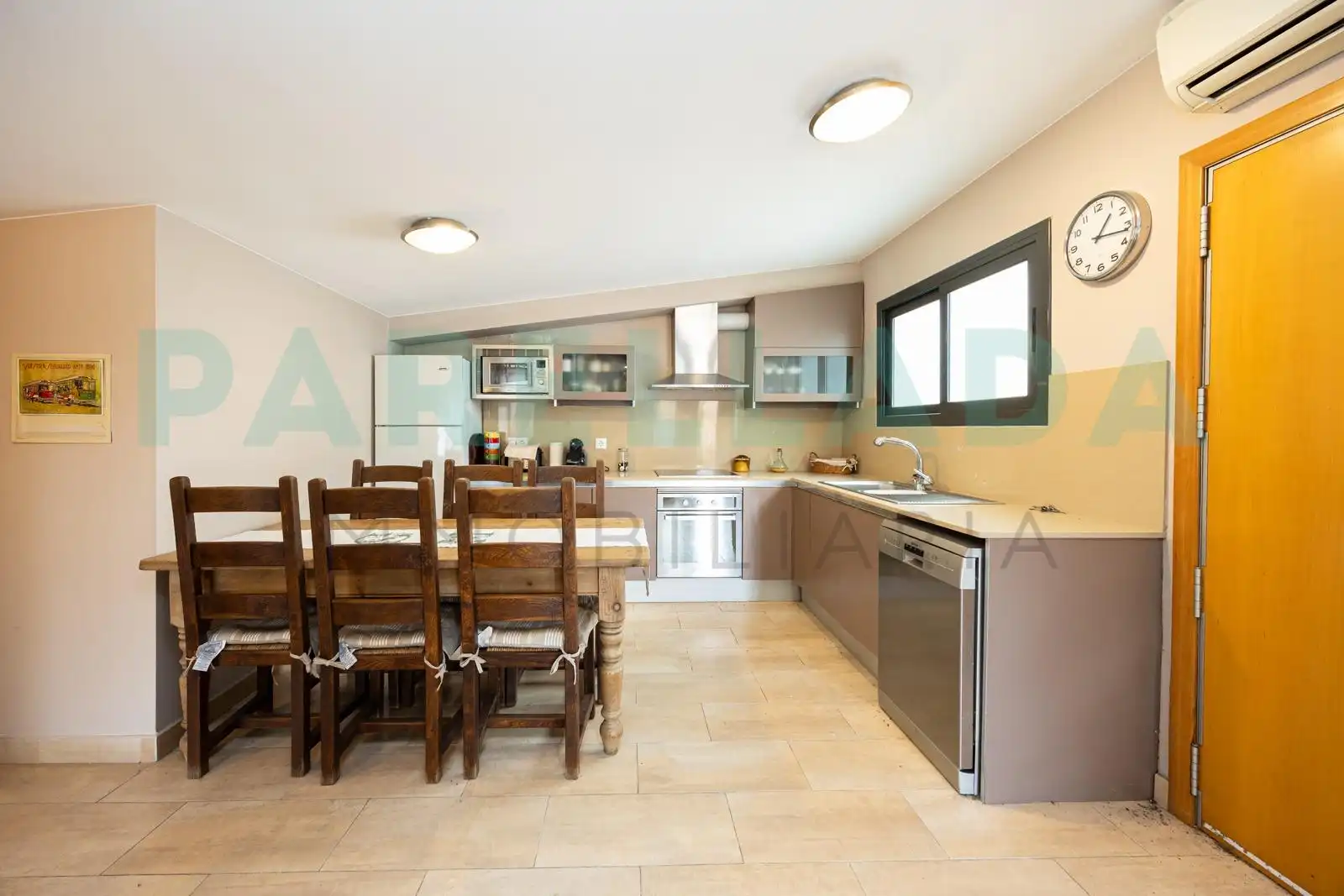 Cocina de Casa o chalet en venta en Tiana con Aire acondicionado, Jardín privado y Terraza