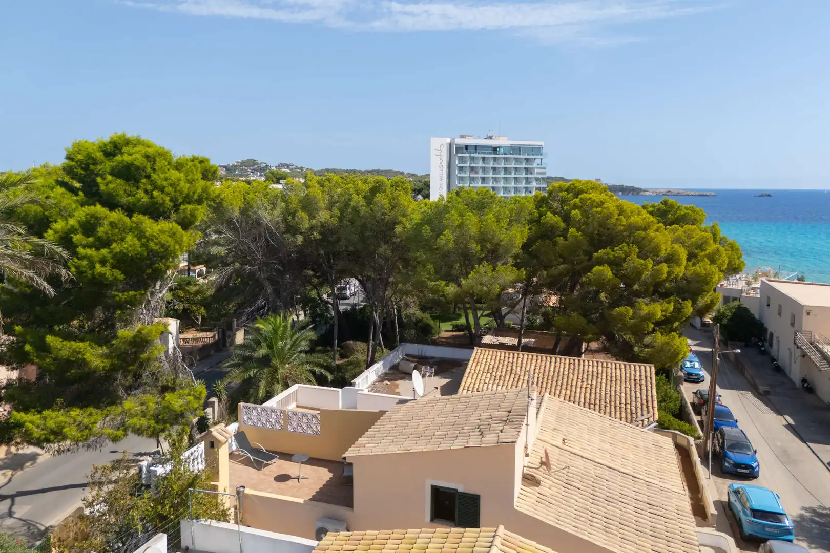 Vista exterior de Casa adosada en venda en Cala Ratjada