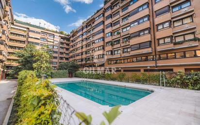 Exterior view of Flat for sale in  Madrid Capital  with Swimming Pool
