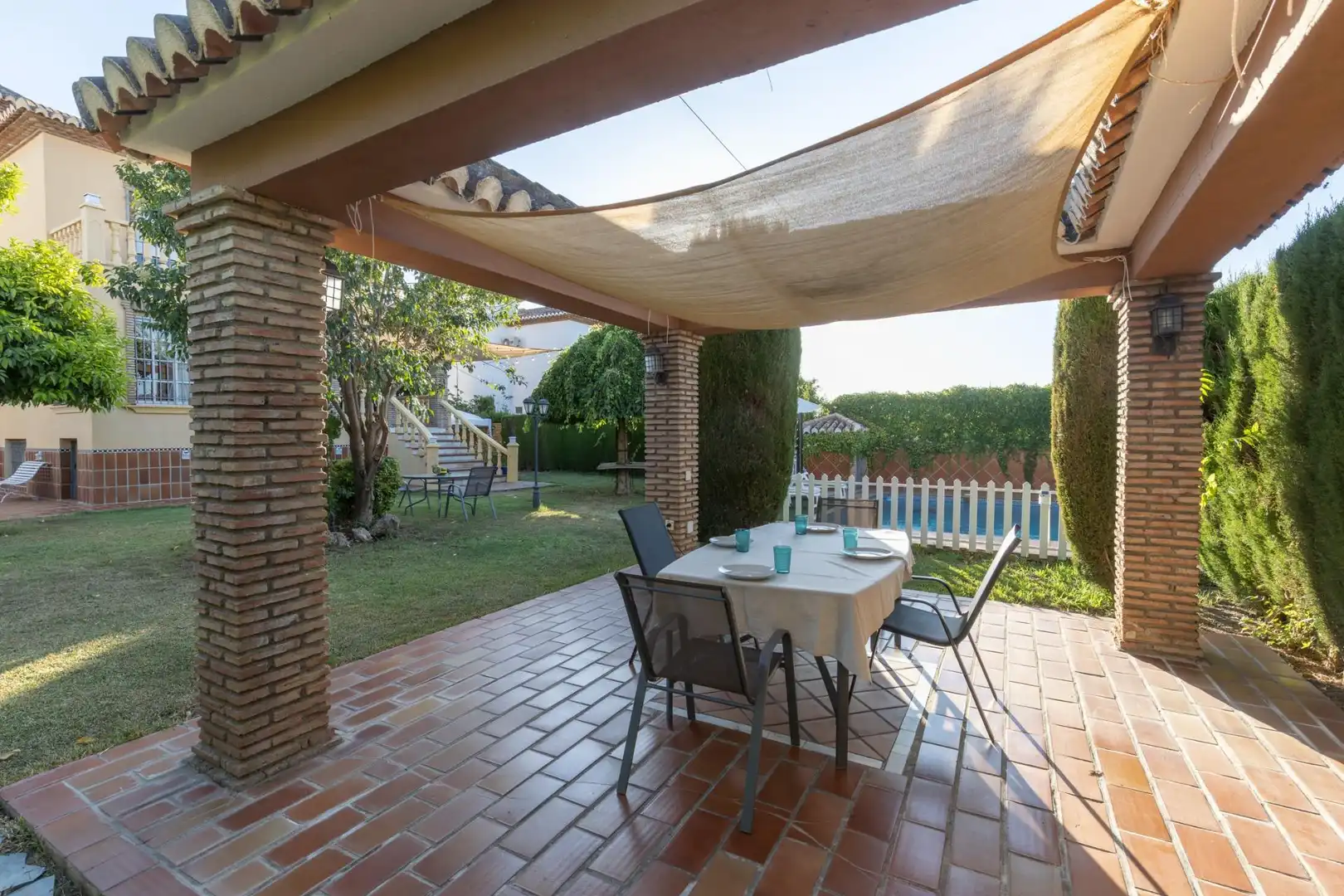 Jardí de Casa o xalet en venda en La Zubia amb Aire condicionat, Calefacció i Jardí privat