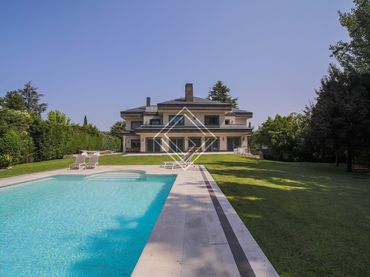 Villa avec piscine à vendre à Ciudalcampo