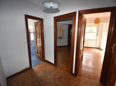 Piso en venta en Calle MARQUES ROBREDO 7